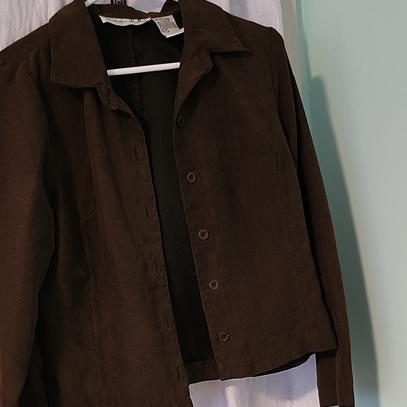 Victoria Holley Jackets & Blazers - Womens Victoria Holley Suede Short Jacket Size 6.     (#75)